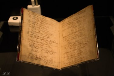 Un manoscritto di Robert Burns conservato al museo ad Alloway